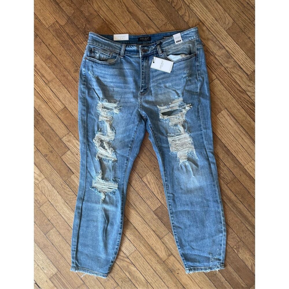 Judy Blue Boyfriend Fit High Waist Distressed Jeans 18W New